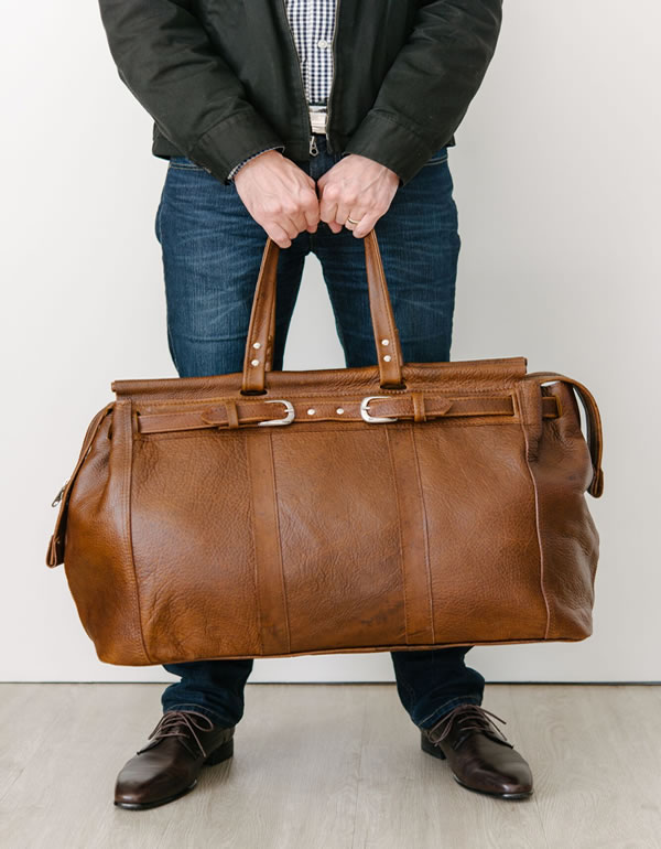 Clarins Leather Travel Bag - Image 4